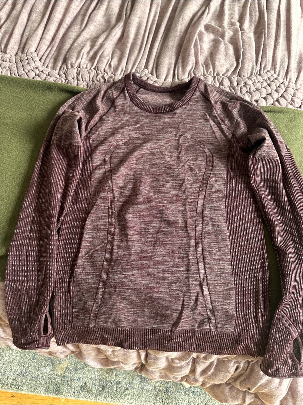 Lululemon Maroon Heather Knit Crewneck undershirt